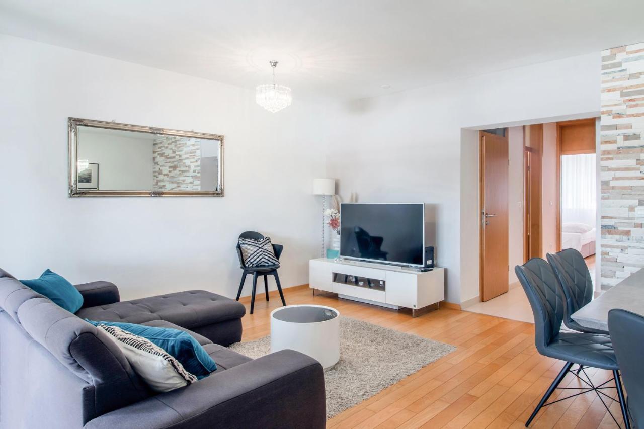 Apartment Montesa Zadar With Free Parking And Balcony Exterior foto